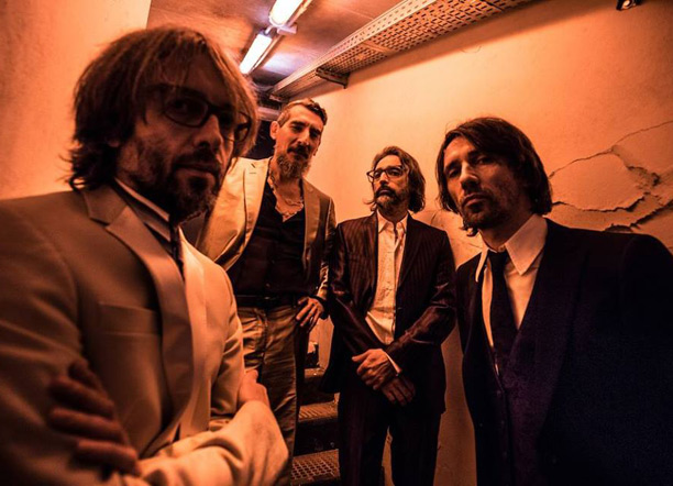 224967_1026640687392291_102