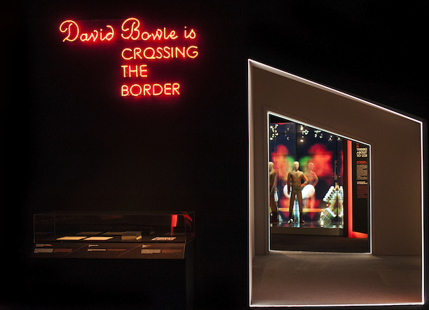 Mambo-Bowie-Kframe (11)