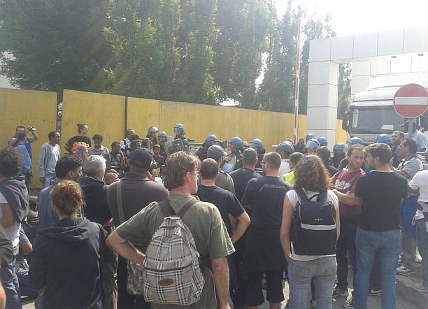 blocco granarolo_29 giugno 2013