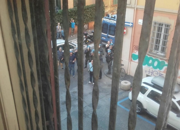 mura di porta galliera sgombero